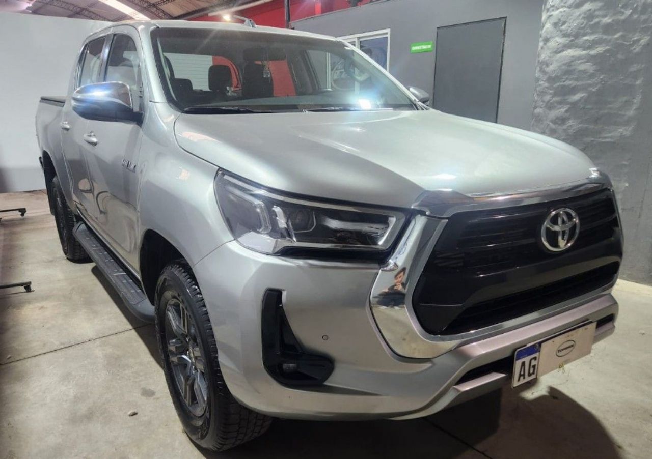 Toyota Hilux Usada en Mendoza, deRuedas