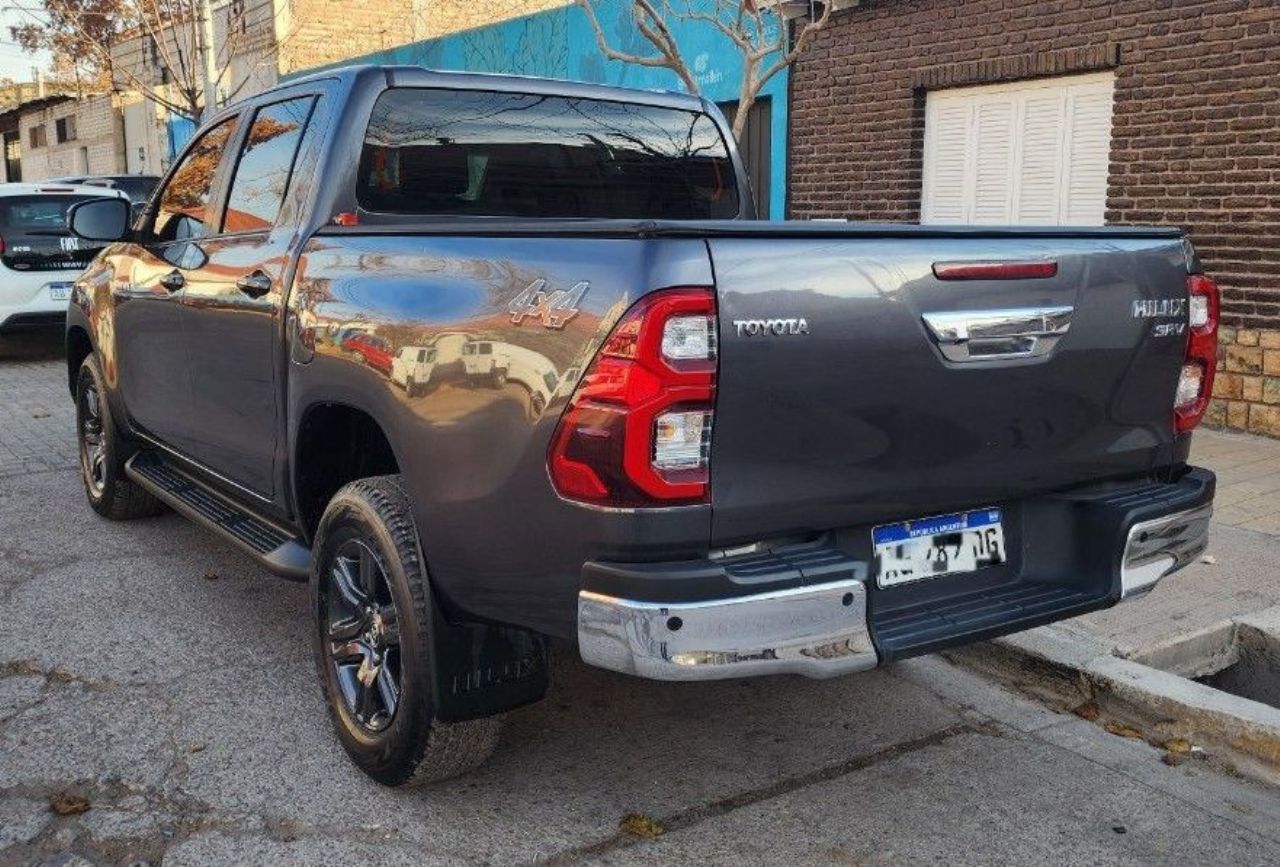 Toyota Hilux Usada en Mendoza, deRuedas