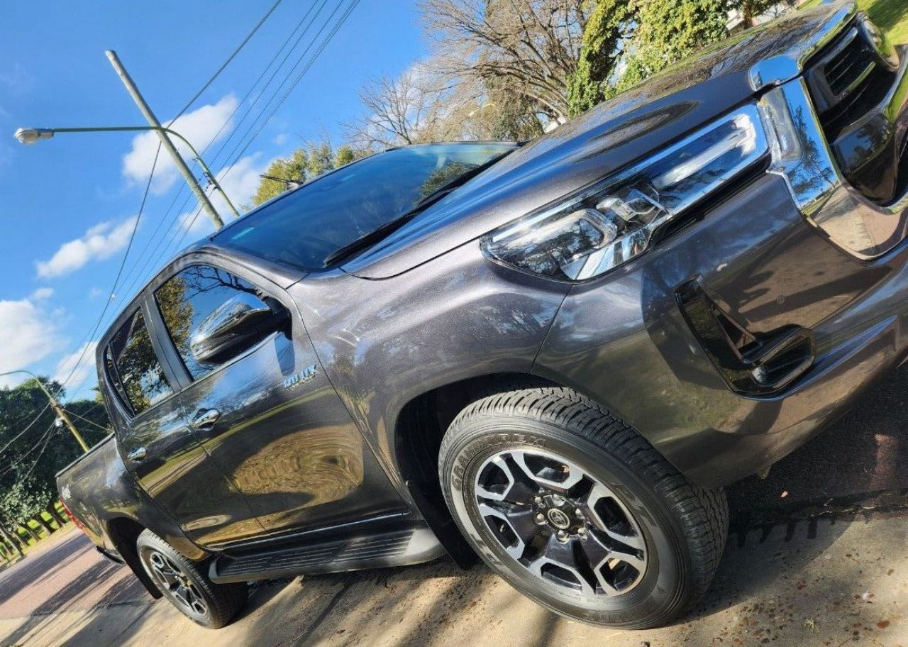 Toyota Hilux Usada en Buenos Aires, deRuedas