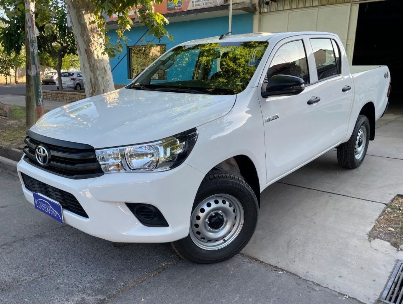 Toyota Hilux Usada Financiado en Mendoza, deRuedas