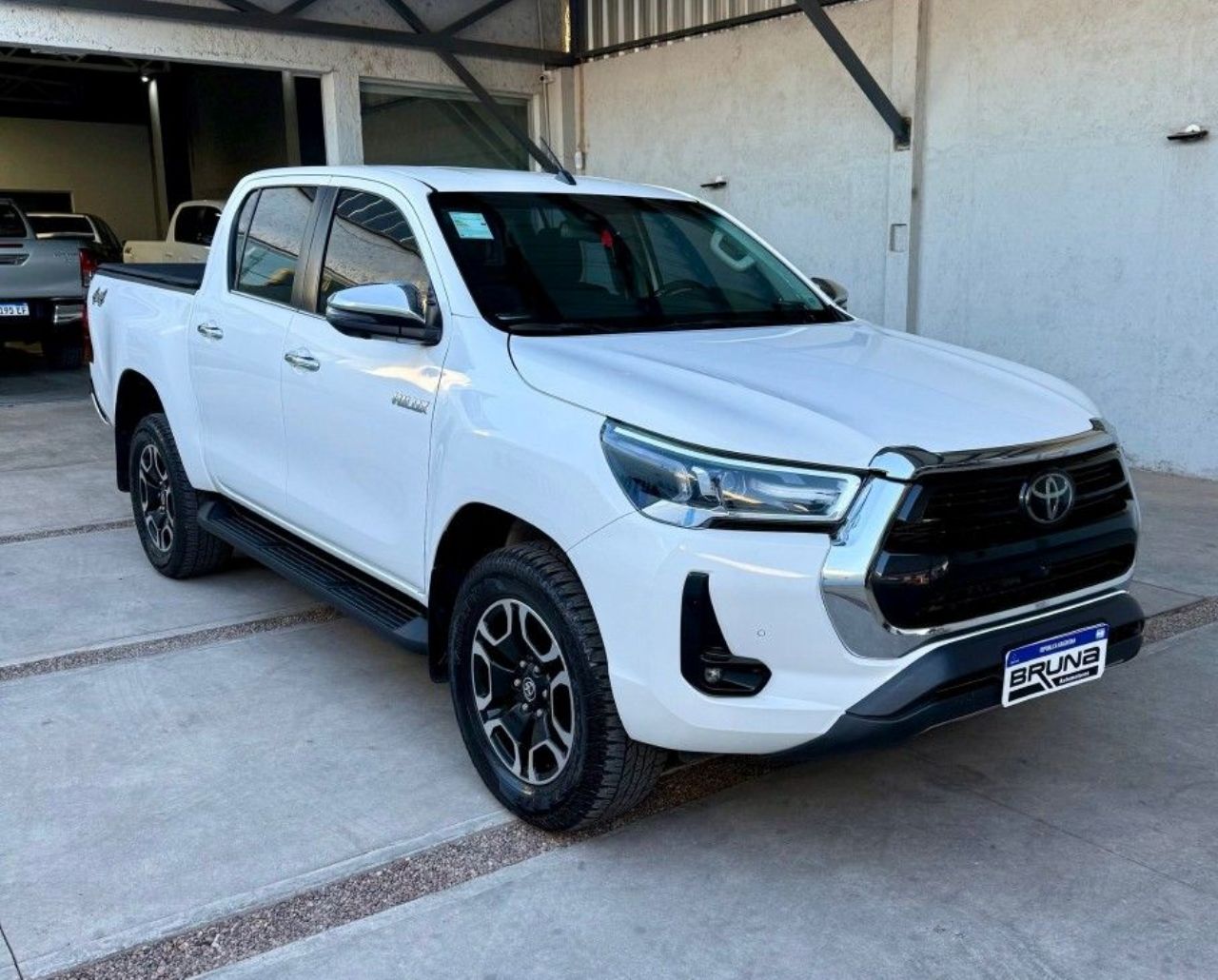 Toyota Hilux Usada Financiado en Mendoza, deRuedas