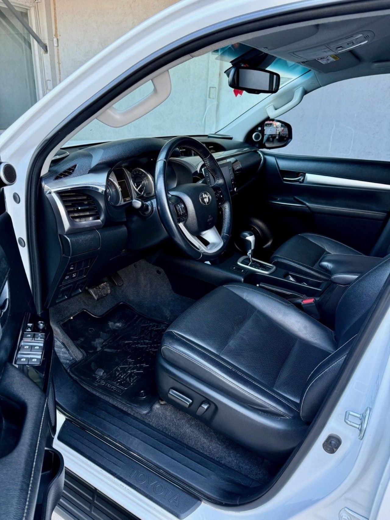 Toyota Hilux Usada Financiado en Mendoza, deRuedas