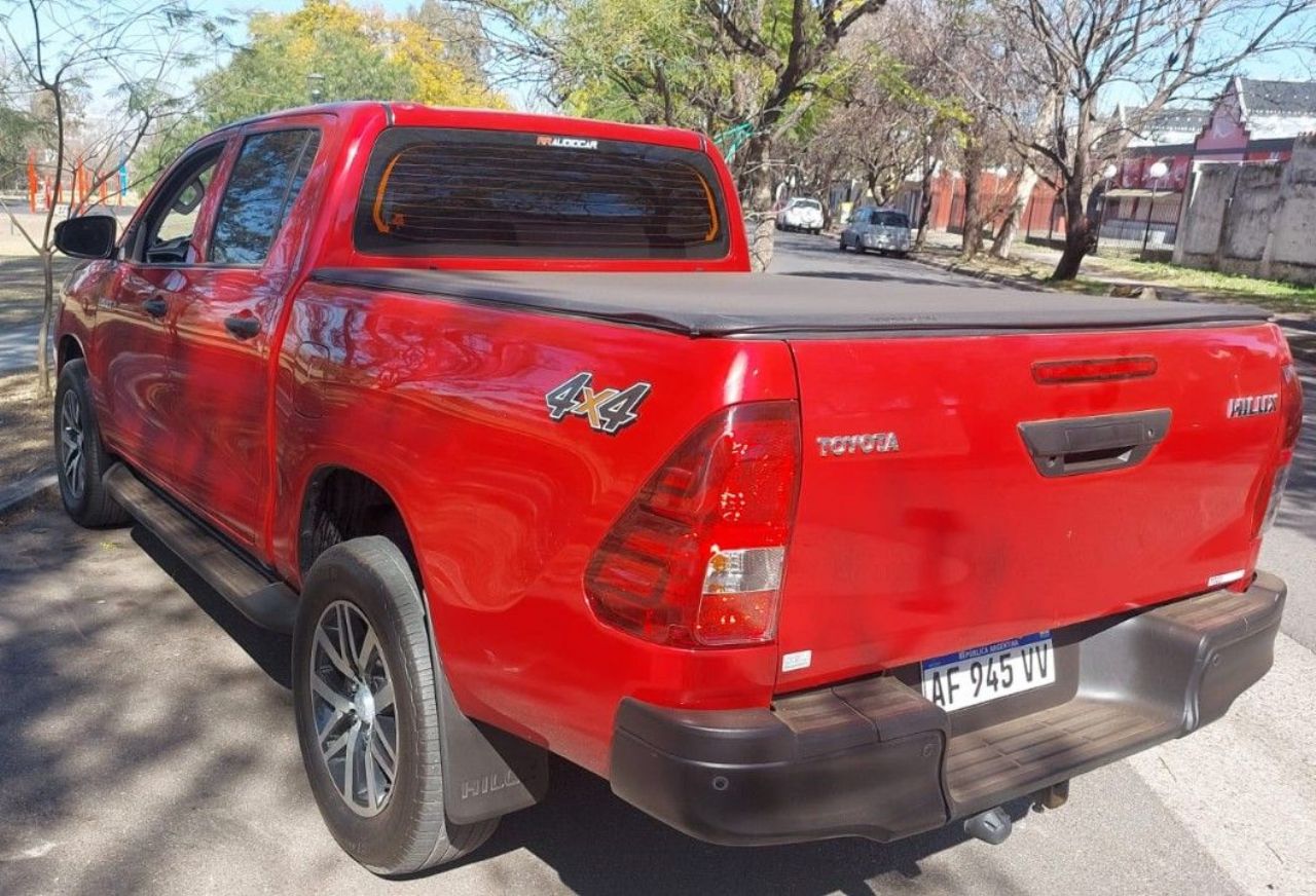 Toyota Hilux Usada en Córdoba, deRuedas