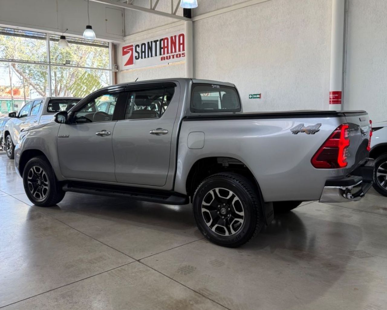 Toyota Hilux Usada Financiado en Mendoza, deRuedas