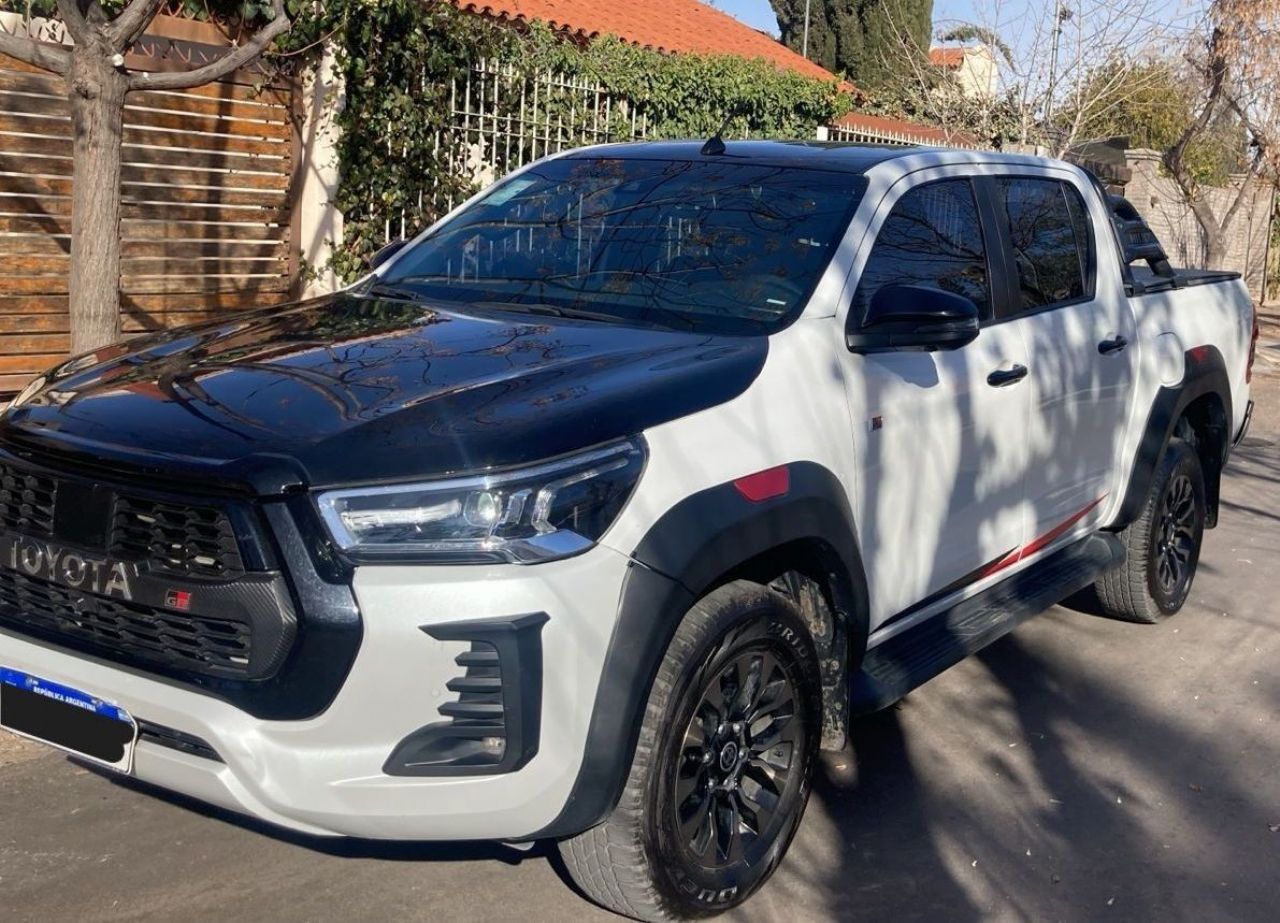 Toyota Hilux Usada en Mendoza, deRuedas