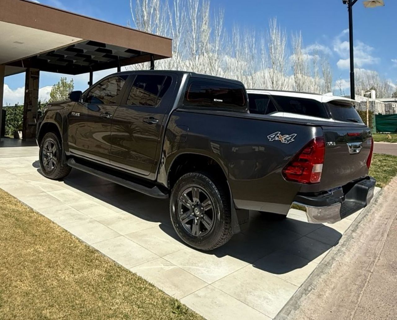 Toyota Hilux Usada en Mendoza, deRuedas