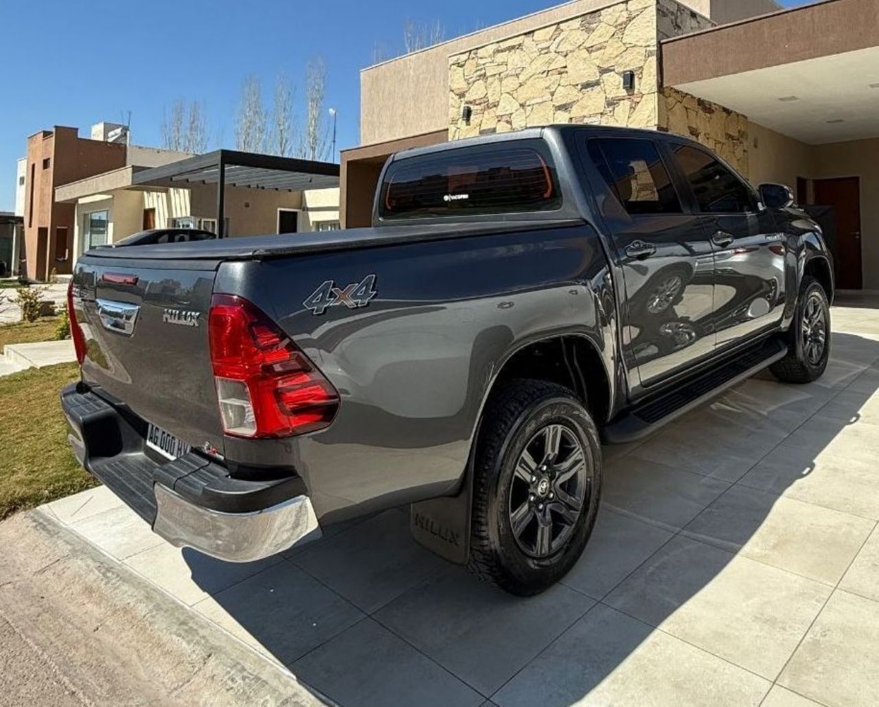 Toyota Hilux Usada en Mendoza, deRuedas