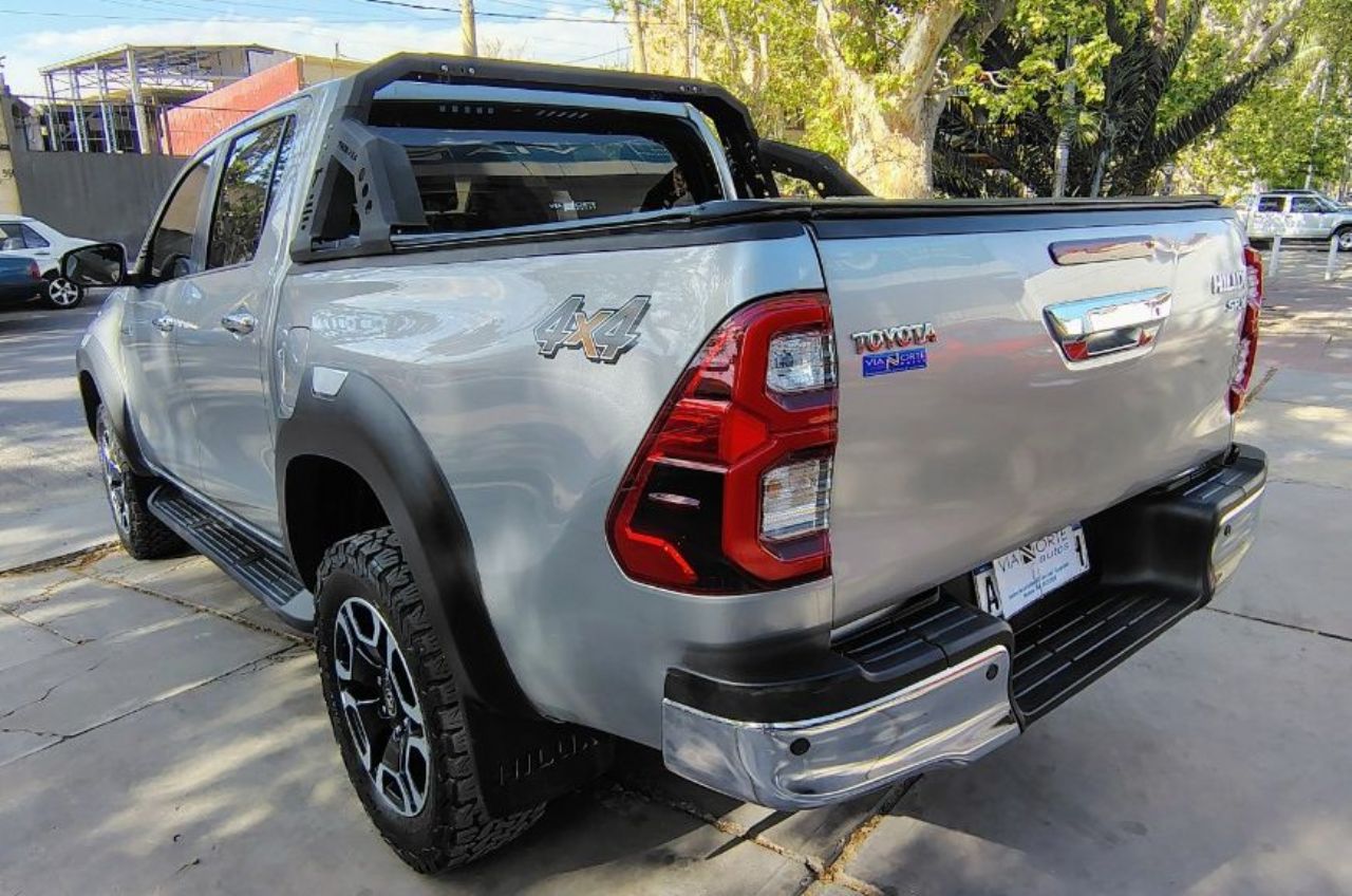 Toyota Hilux Usada Financiado en Mendoza, deRuedas