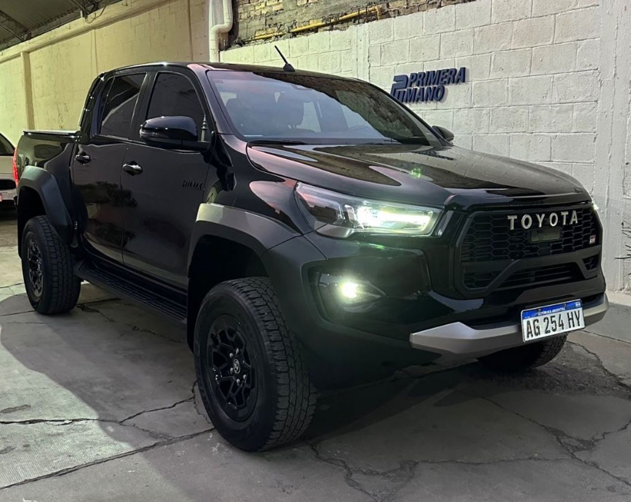 Toyota Hilux Usada en San Juan, deRuedas