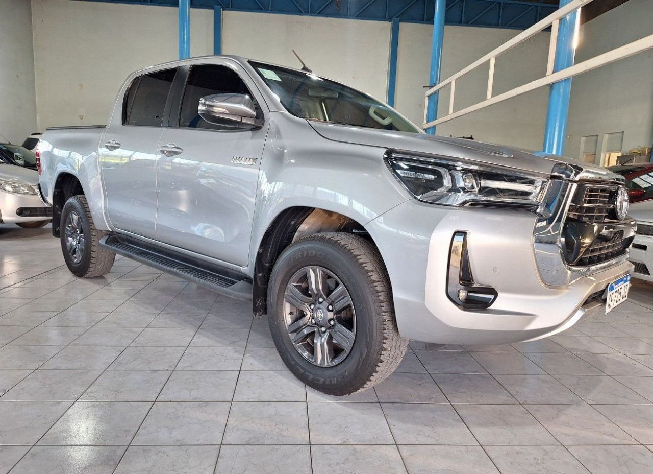 Toyota Hilux Usada Financiado en Mendoza, deRuedas
