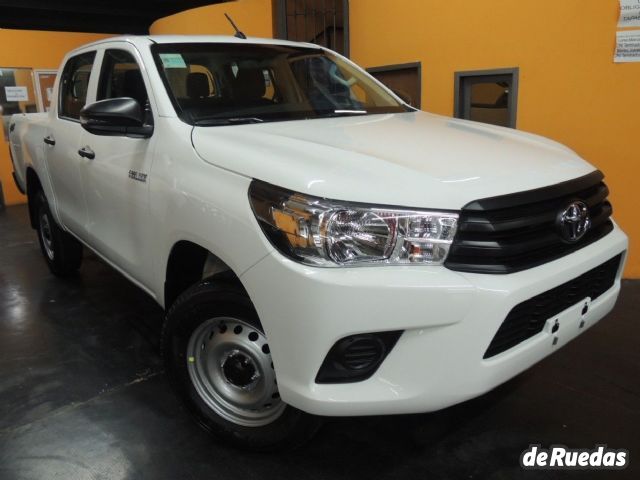 Toyota Hilux Nueva en Mendoza, deRuedas