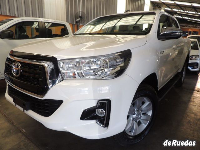 Toyota Hilux Nueva en Mendoza, deRuedas