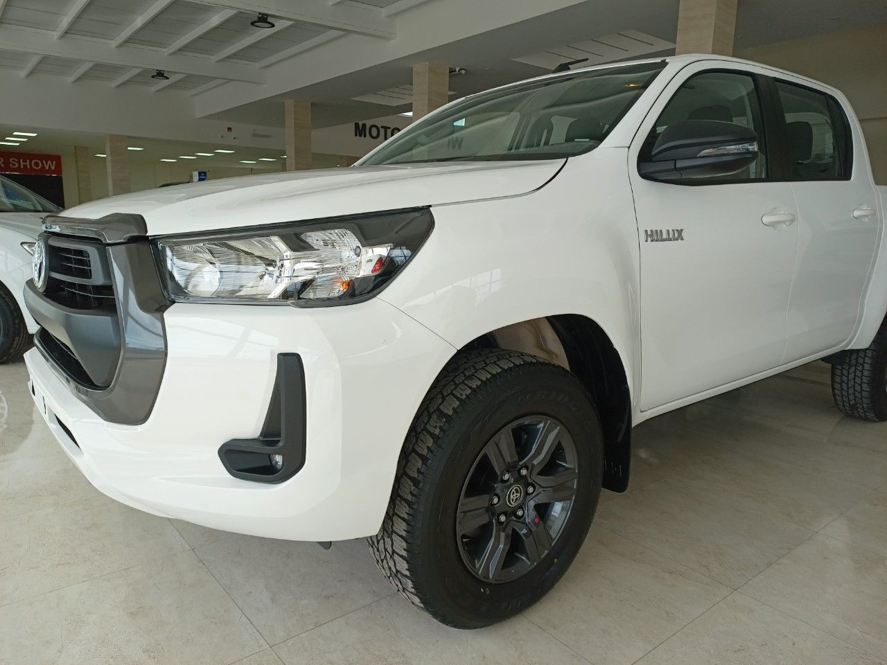 Toyota Hilux Nueva en San Juan, deRuedas