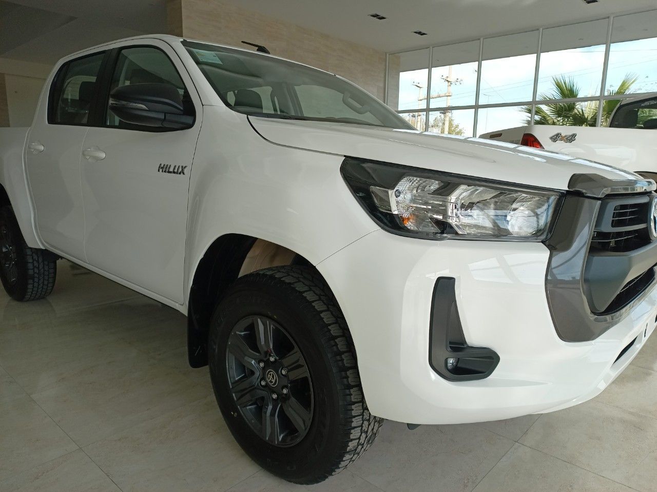 Toyota Hilux Nueva en San Juan, deRuedas