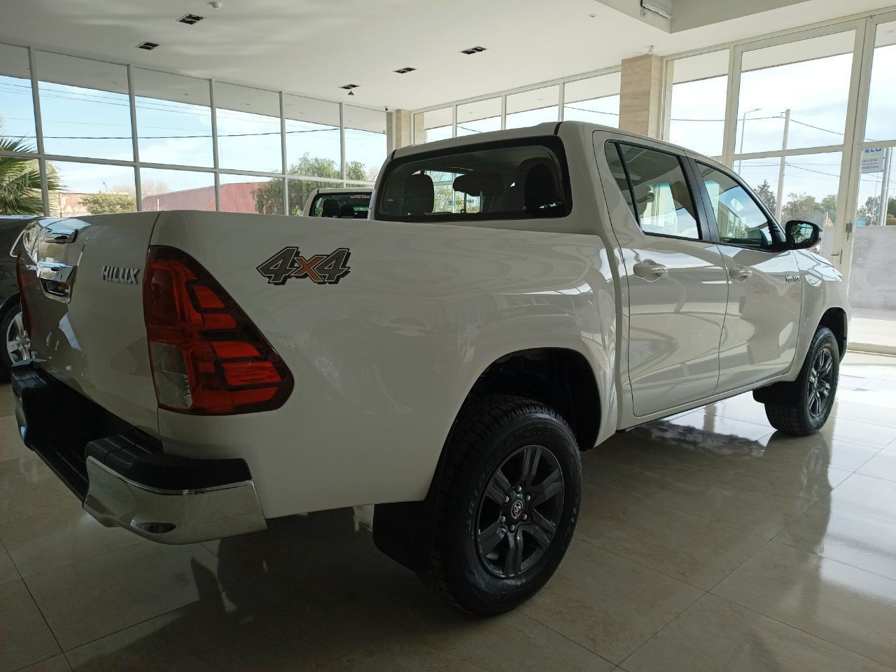 Toyota Hilux Nueva en San Juan, deRuedas