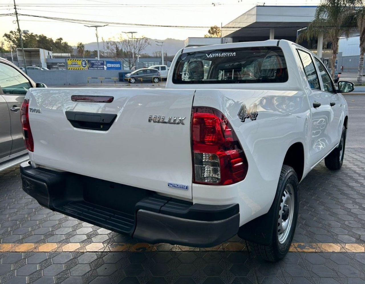 Toyota Hilux Nueva Financiado en Mendoza, deRuedas