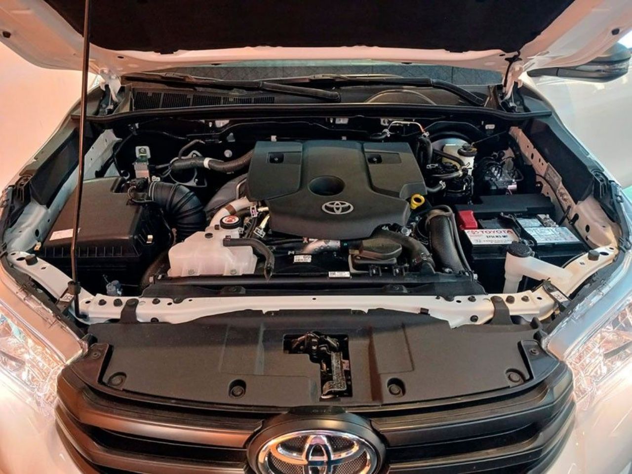 Toyota Hilux Nueva en Mendoza, deRuedas