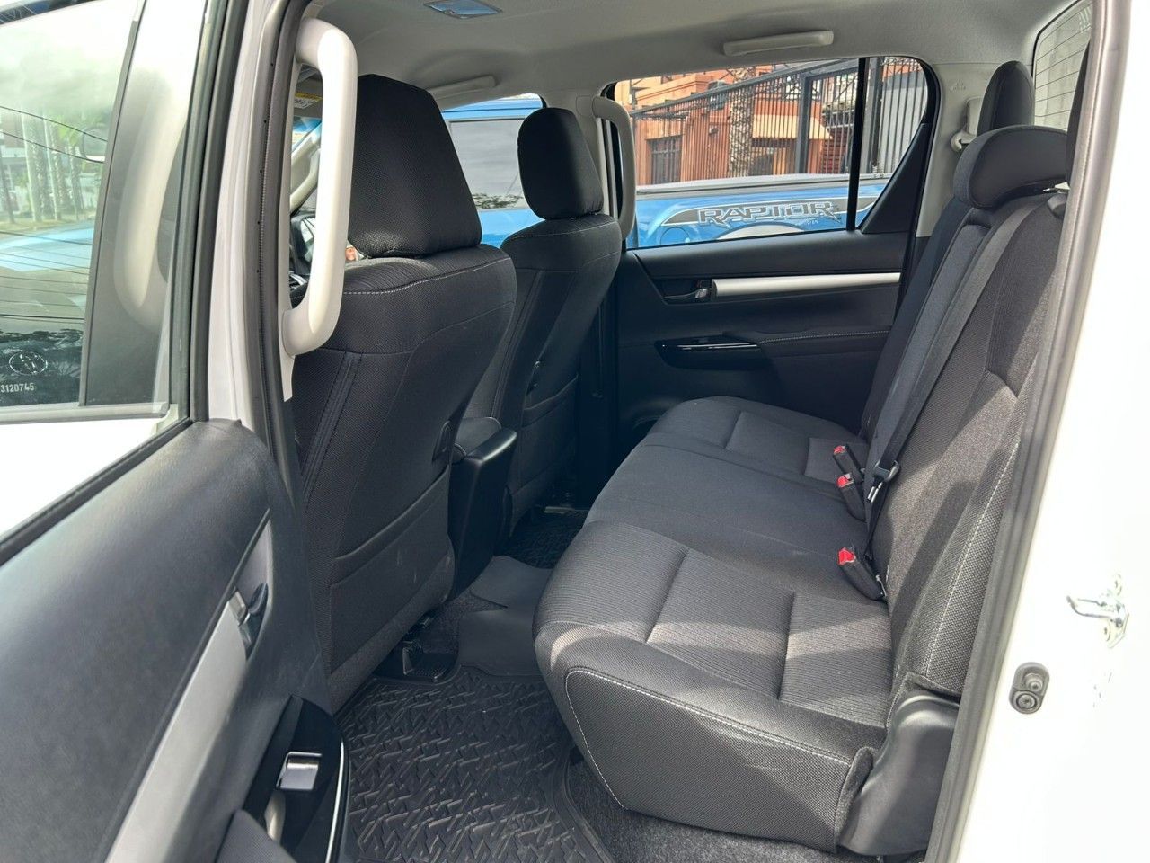 Toyota Hilux Nueva Financiado en Mendoza, deRuedas