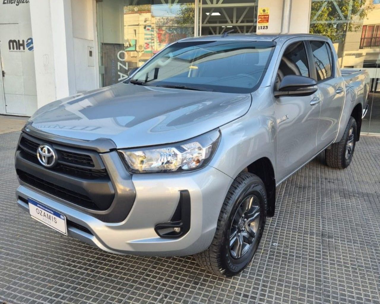 Toyota Hilux Usada Financiado en Mendoza, deRuedas