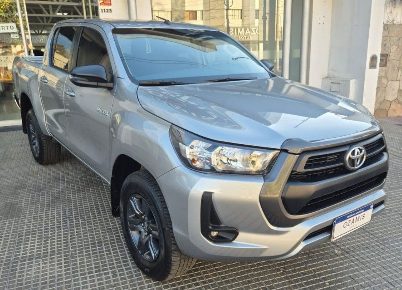 Toyota Hilux Usada Financiado en Mendoza, deRuedas
