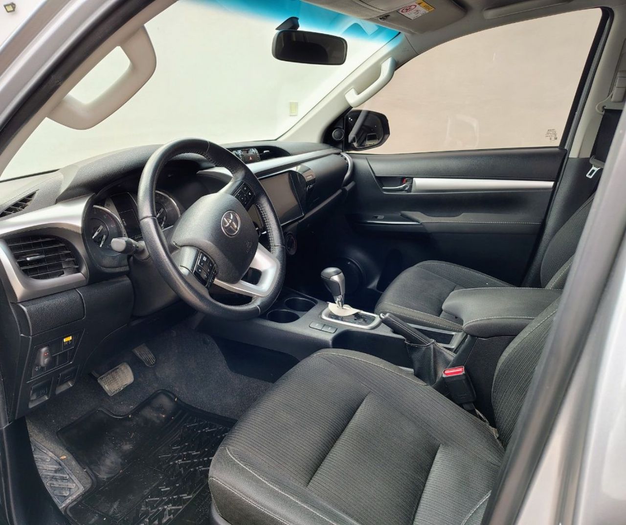 Toyota Hilux Usada Financiado en Mendoza, deRuedas