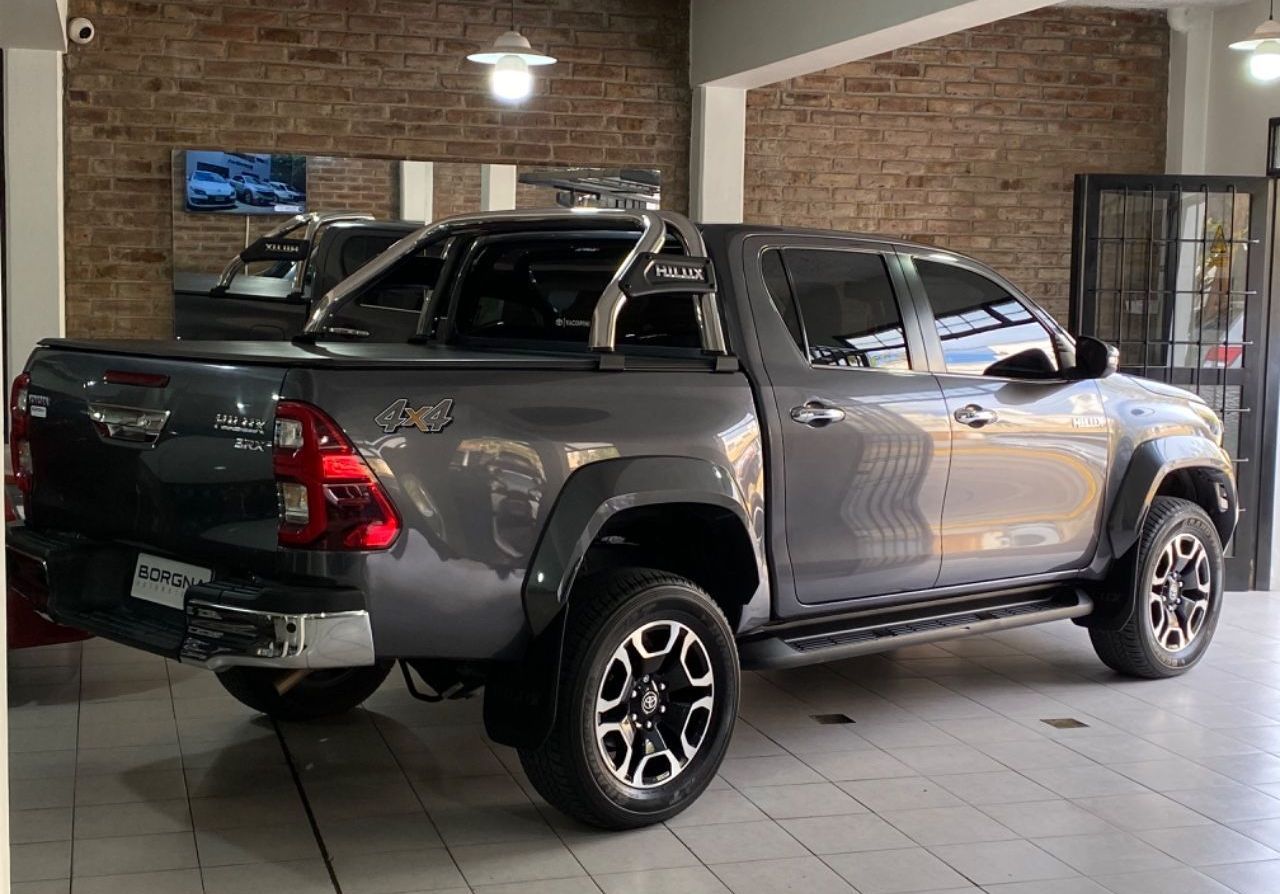 Toyota Hilux Usada Financiado en Mendoza, deRuedas
