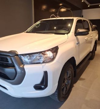 Toyota Hilux Usada en Córdoba Financiado