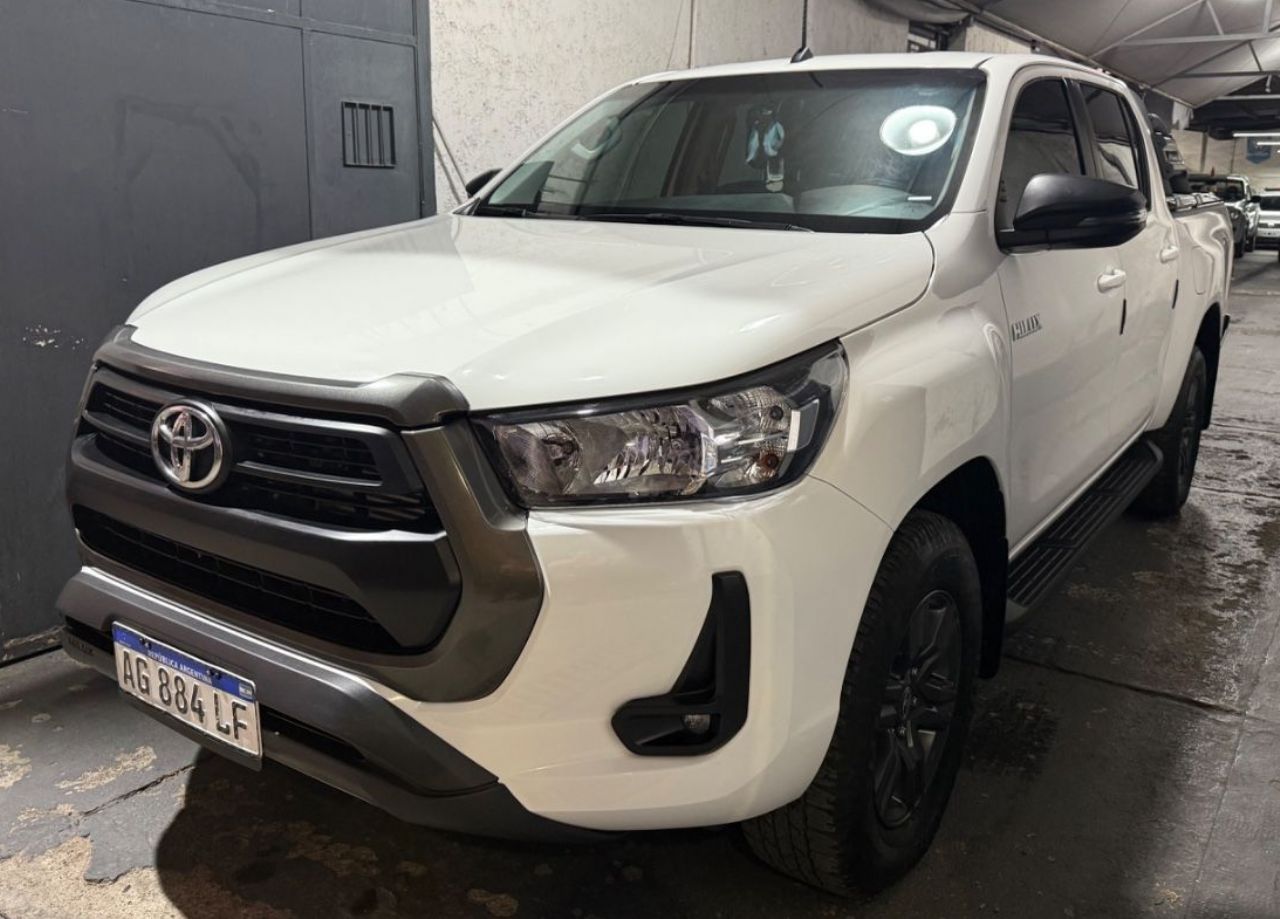 Toyota Hilux Usada Financiado en Mendoza, deRuedas