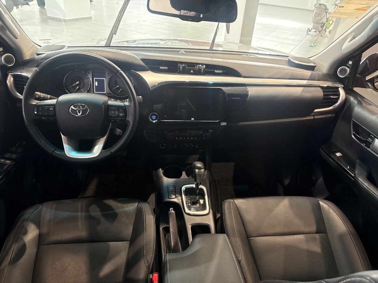 Toyota Hilux Usada Financiado en Mendoza, deRuedas