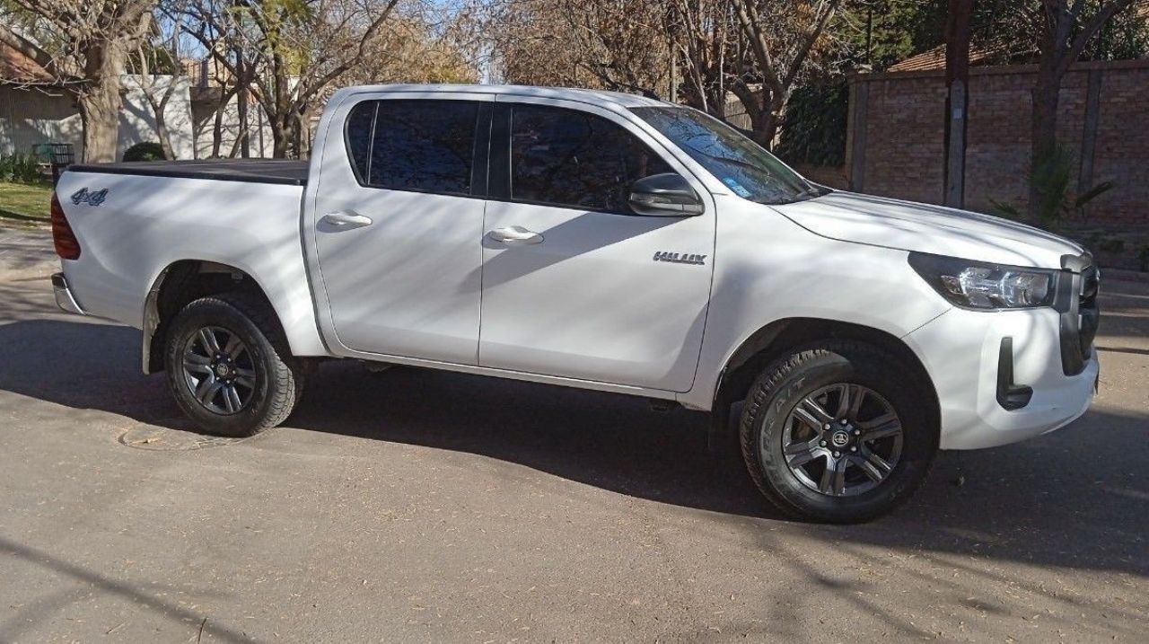 Toyota Hilux Usada en Mendoza, deRuedas