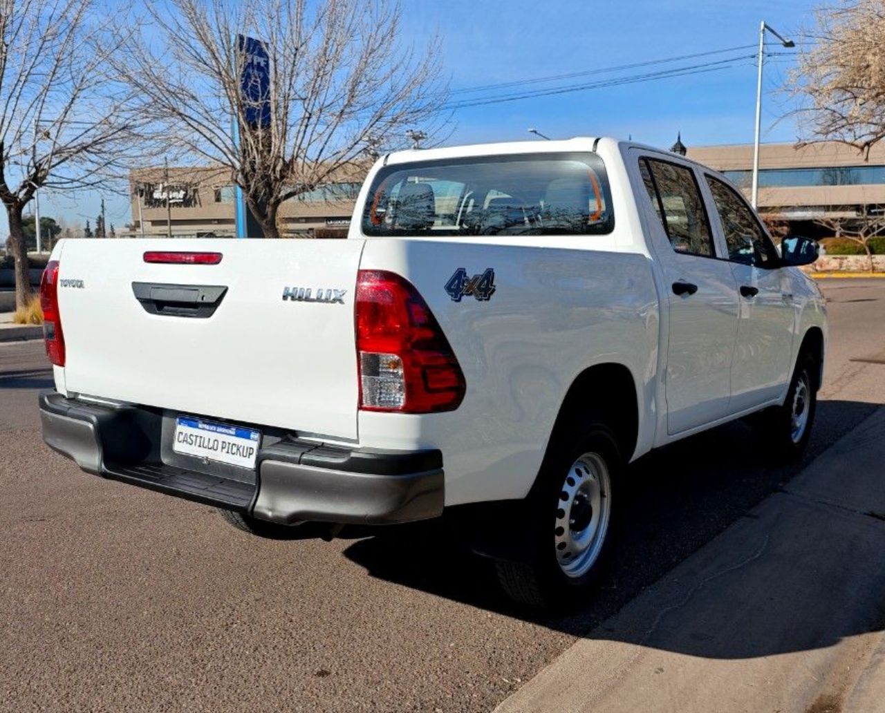 Toyota Hilux Usada Financiado en Mendoza, deRuedas