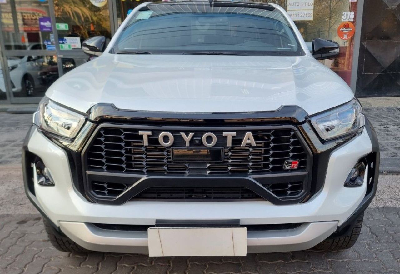 Toyota Hilux Usada Financiado en Mendoza, deRuedas
