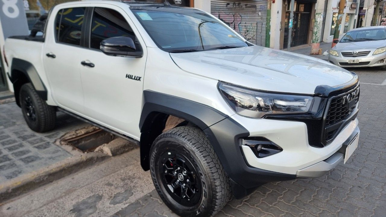 Toyota Hilux Usada Financiado en Mendoza, deRuedas