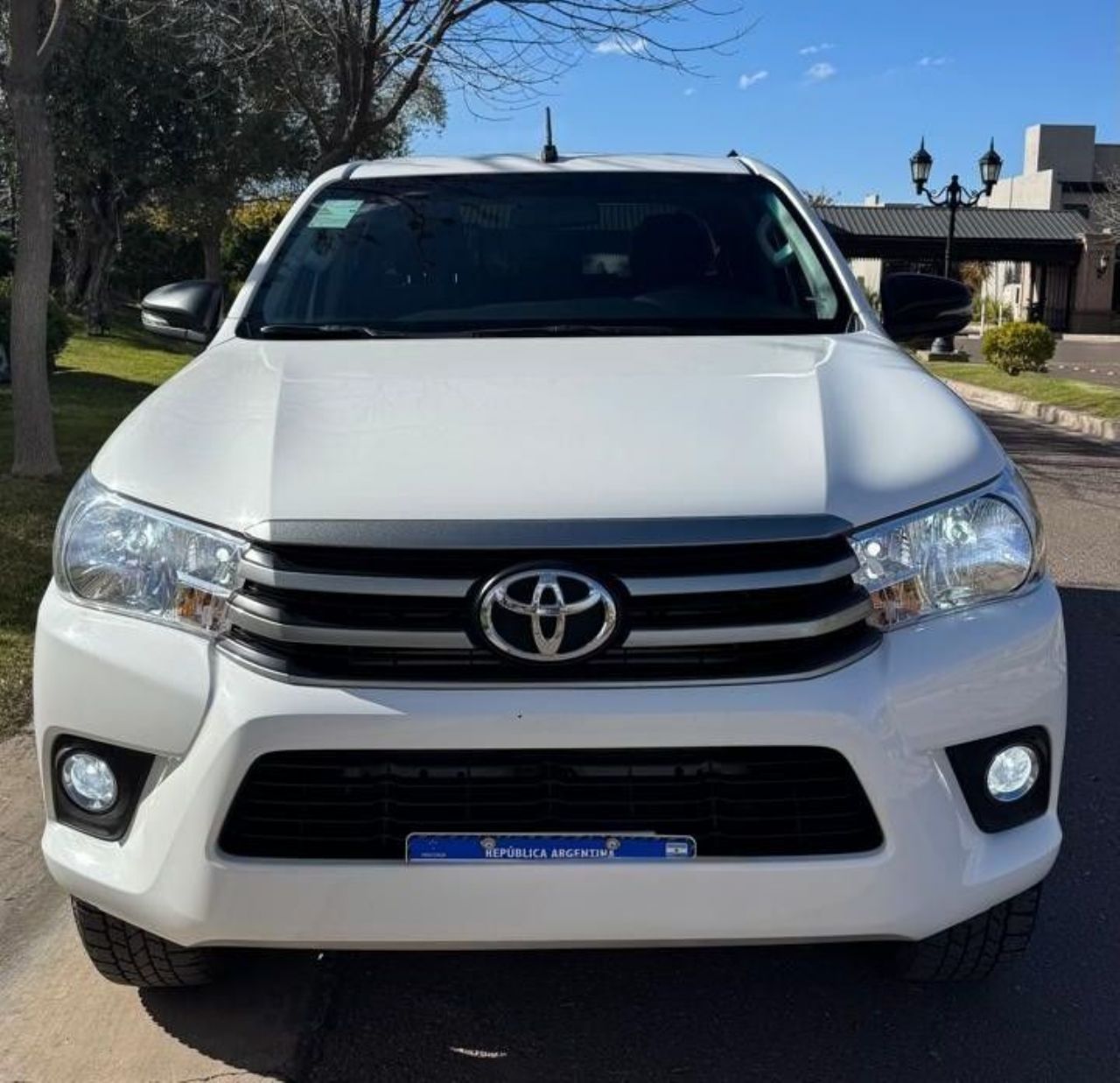 Toyota Hilux Usada en Mendoza, deRuedas