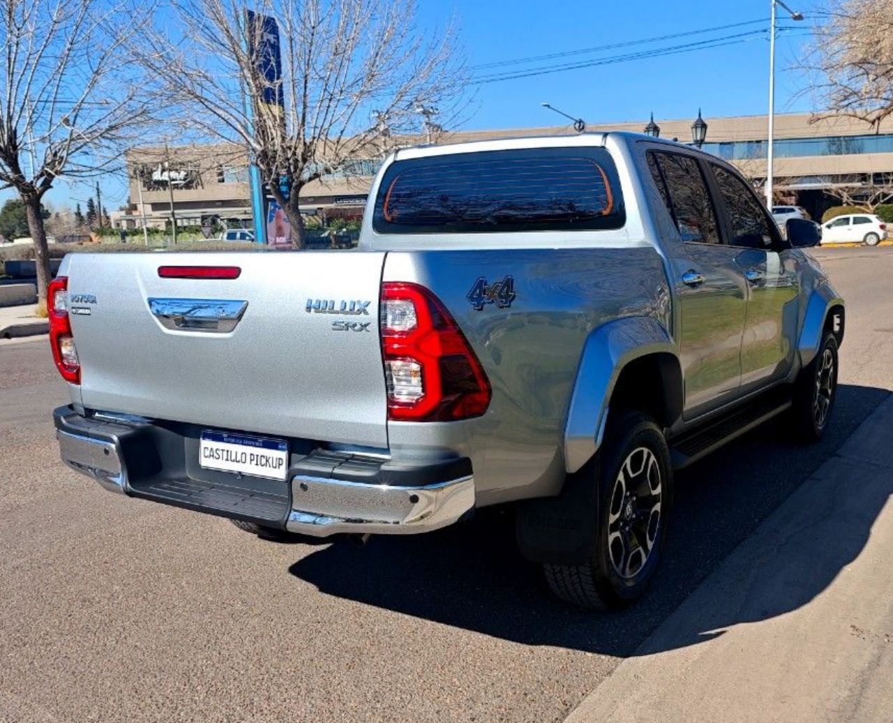 Toyota Hilux Usada Financiado en Mendoza, deRuedas