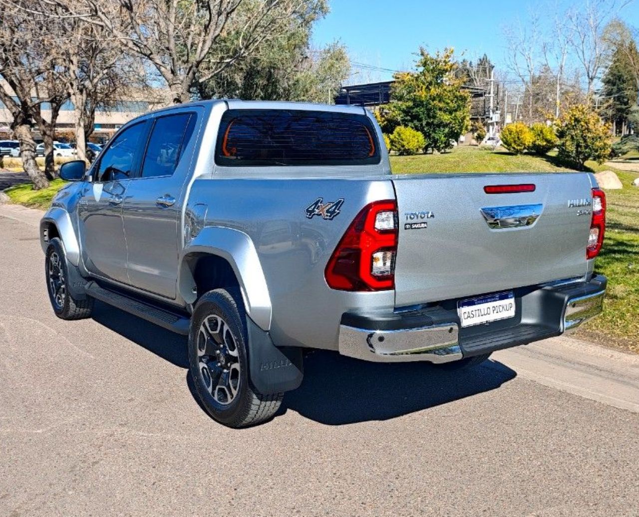 Toyota Hilux Usada Financiado en Mendoza, deRuedas