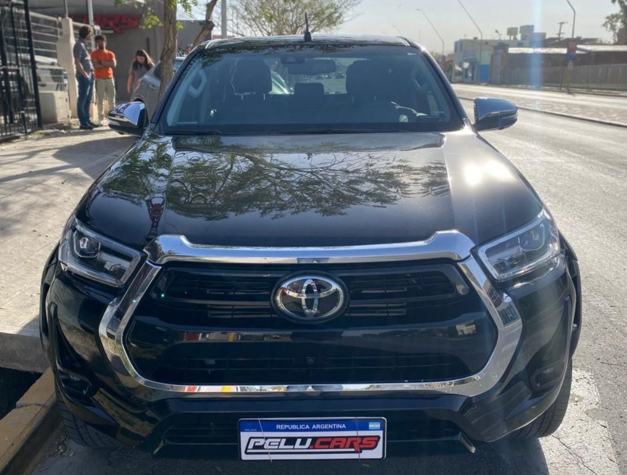 Toyota Hilux Usada Financiado en San Juan, deRuedas
