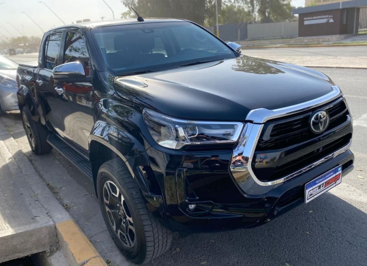 Toyota Hilux Usada Financiado en San Juan, deRuedas