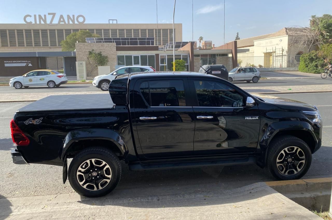 Toyota Hilux Usada Financiado en San Juan, deRuedas