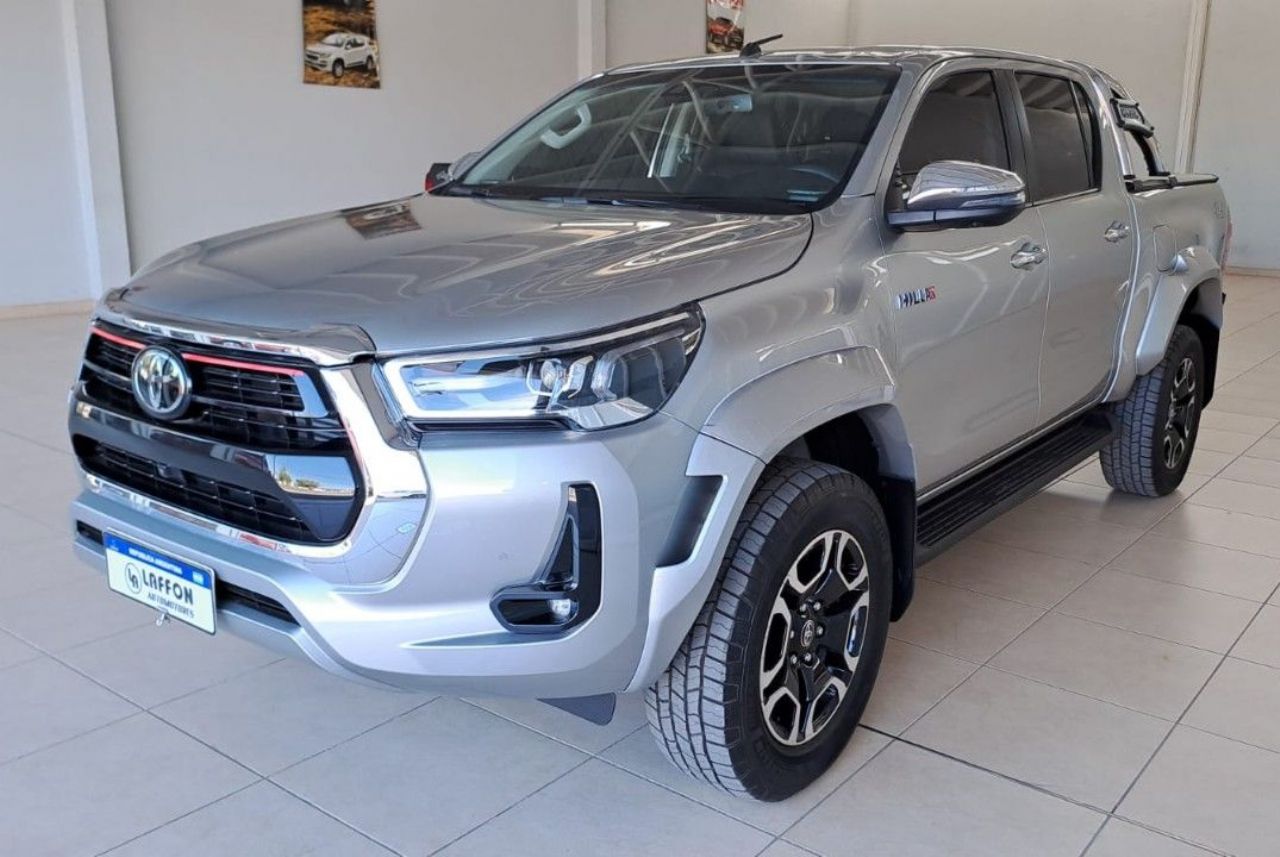 Toyota Hilux Usada Financiado en Mendoza, deRuedas