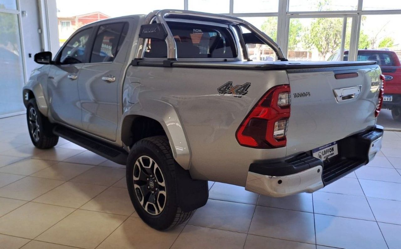 Toyota Hilux Usada Financiado en Mendoza, deRuedas