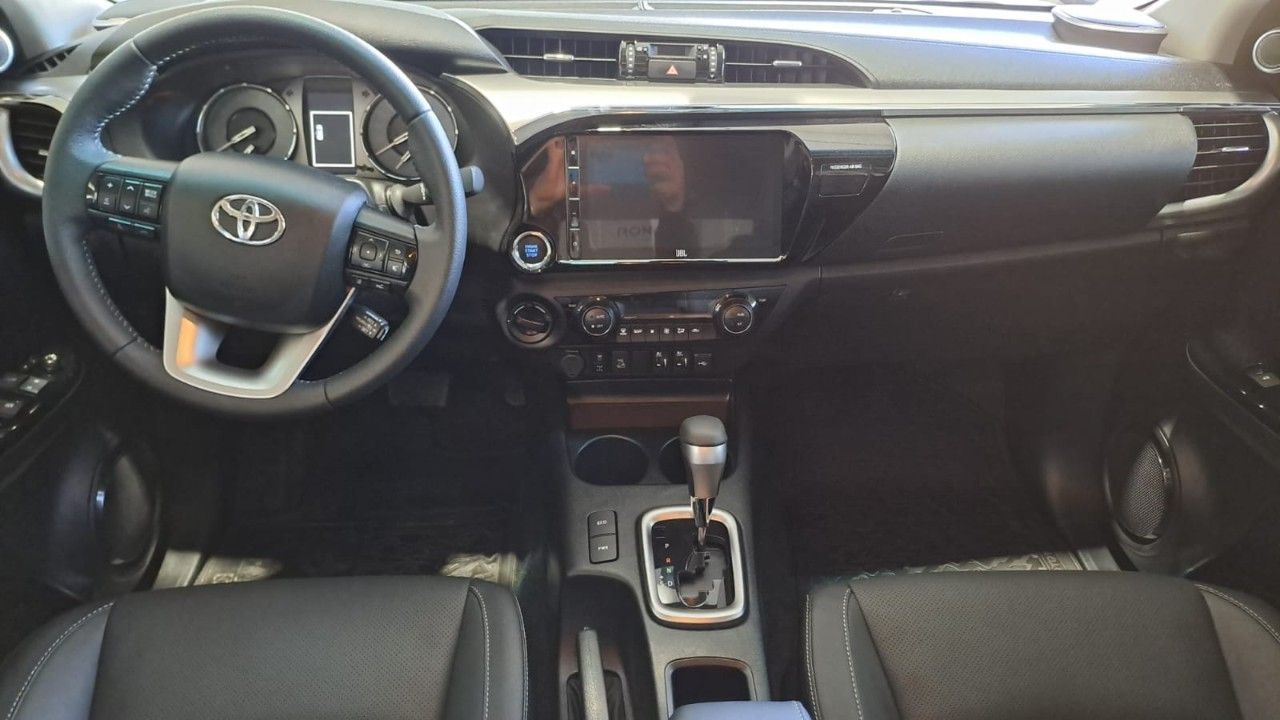 Toyota Hilux Usada Financiado en Mendoza, deRuedas
