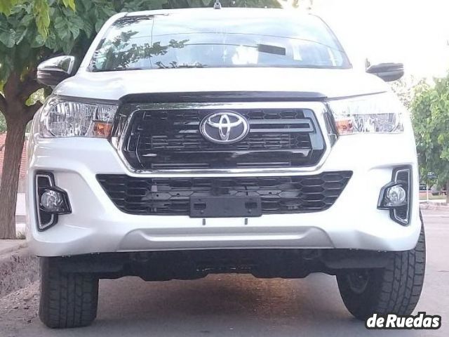 Toyota Hilux Nueva en Mendoza, deRuedas