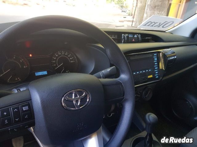 Toyota Hilux Nueva en Mendoza, deRuedas