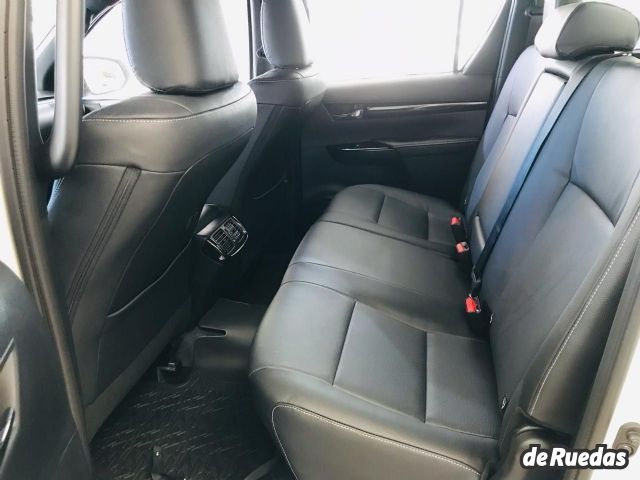Toyota Hilux Nueva en Mendoza, deRuedas
