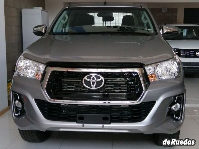 Toyota Hilux Nueva en Mendoza, deRuedas