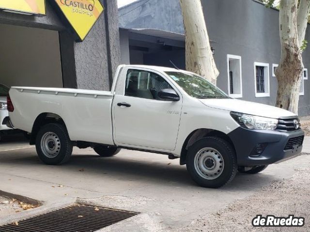 Toyota Hilux Nueva en Mendoza, deRuedas