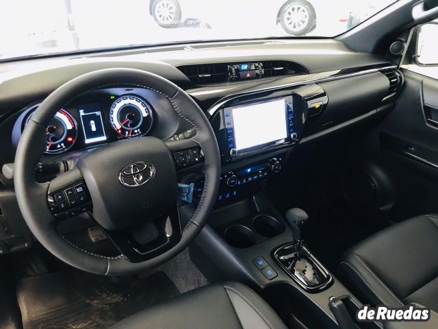 Toyota Hilux Nueva en Mendoza, deRuedas