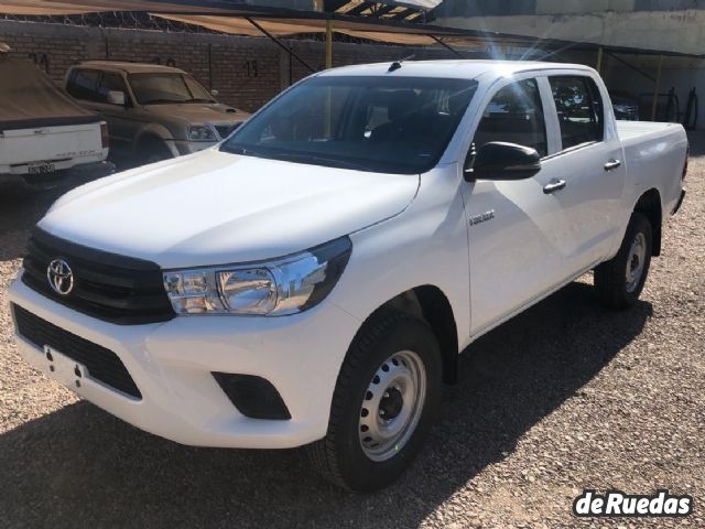 Toyota Hilux Nueva en Mendoza, deRuedas