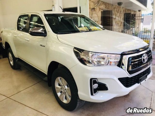 Toyota Hilux Nueva en Mendoza, deRuedas